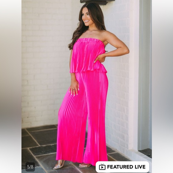 NWOT Pleated Jumpsuit Hot Pink - Picture 3 of 9